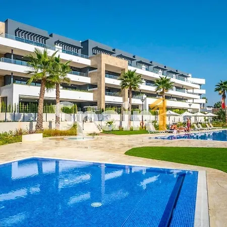 Apartmán Flamenca Village Swimming Pool Views 2 Bedroom Ground Floor With Garden